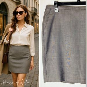NWT Mexx grey classic short pencil skirt. Wool blend Business casual. Size 10